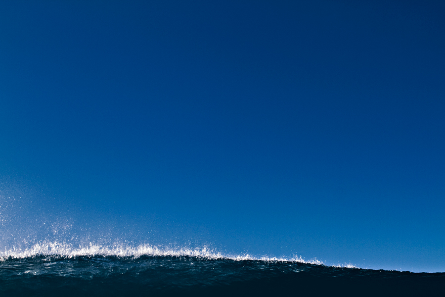 abstract wave photo. wave photography. rule of thirds.