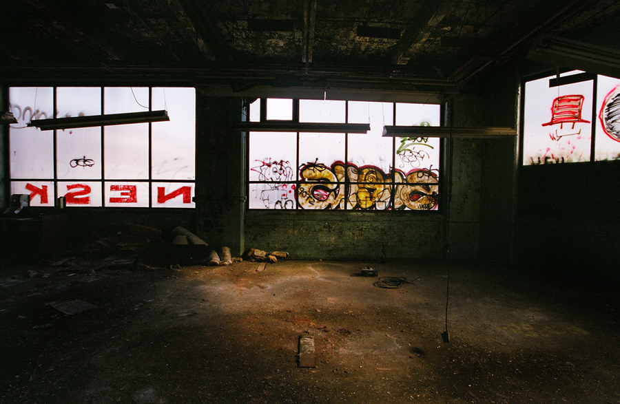 smells graffiti. nesk graffiti. tagger. njtransit. path train. subway graffiti. port authority. writer. east coast. new jersey graffiti. art. street art. face. skull. newark graffiti.