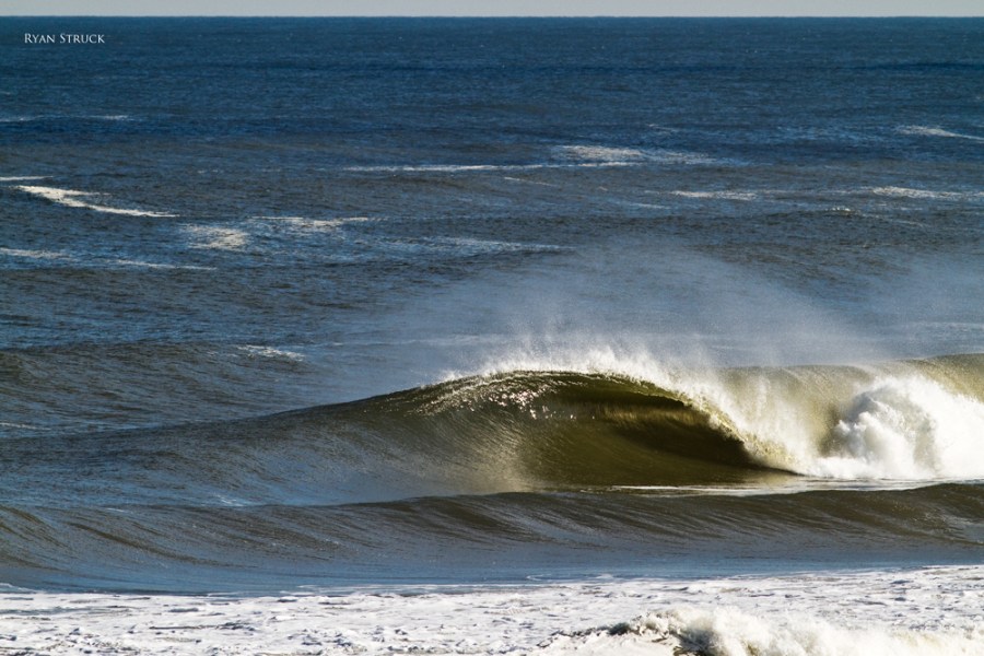 empty waves. jersey shore beach. photos for sale. prints. new jersey surfing.